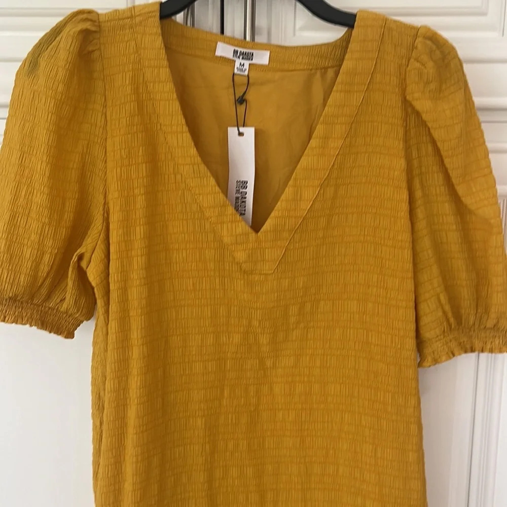 BB DAKOTA by Steve Madden Muni golden Yellow mini Dress size M
NWT - Picture 12 of 13